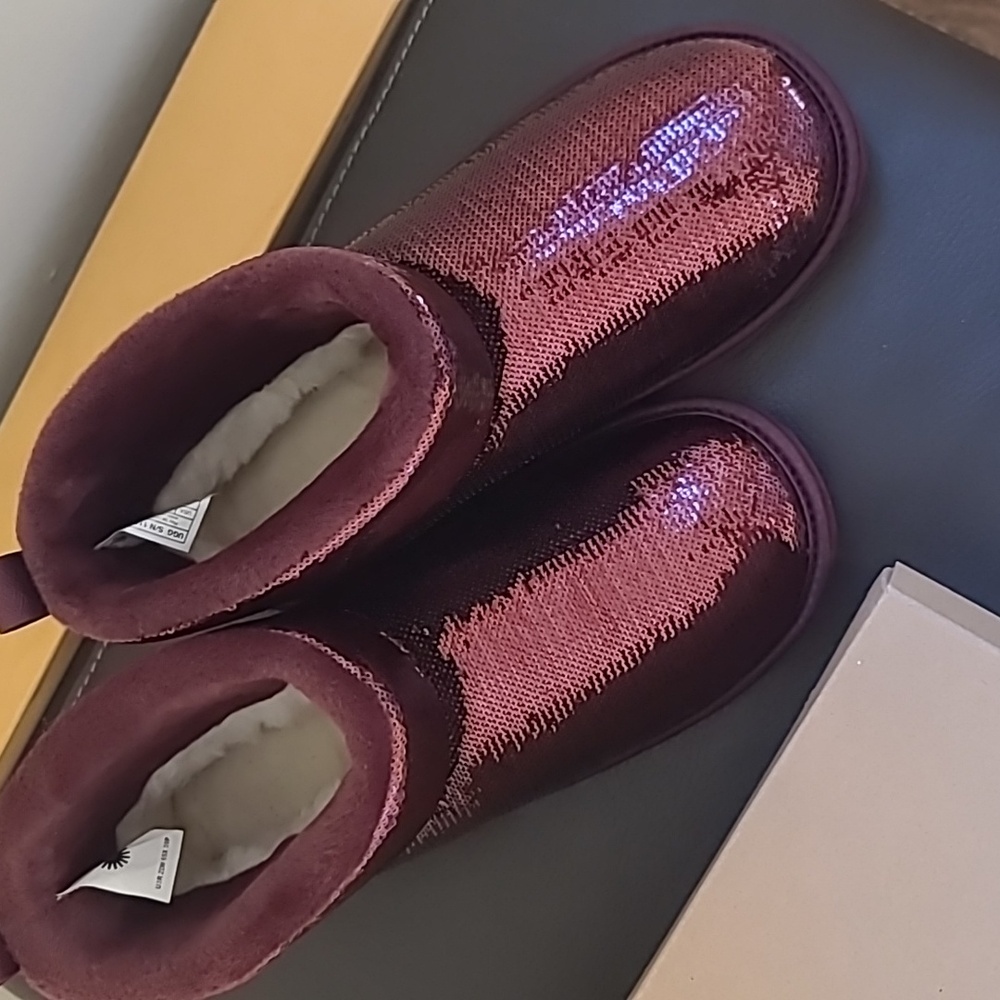 UGG boots - Picture 2 of 7